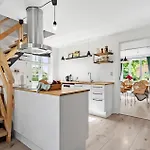 3 Bedroom Lovely In