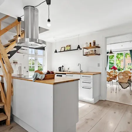 3 Bedroom Lovely In